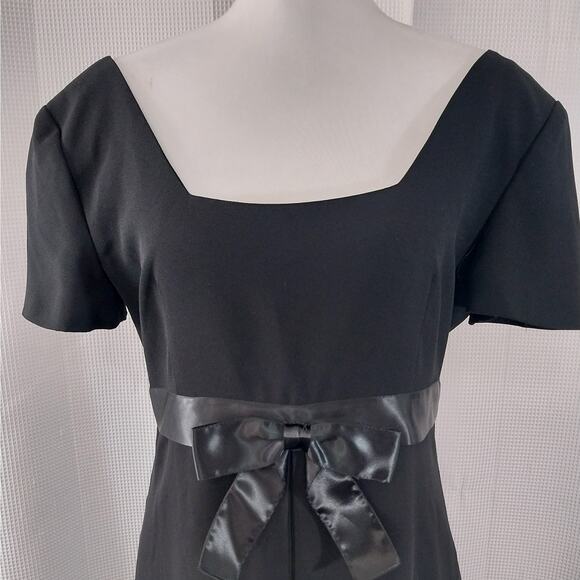 NWOT! MAGGY LONDON! RICH BLACK HEAVY CHIFFON, BOW FRONT FULL LENGTH GOWN! SZ 8 - Picture 5 of 10